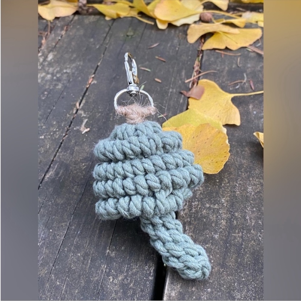 1 Handmade Macrame Mushroom Keychain in the Color Eucalyptus